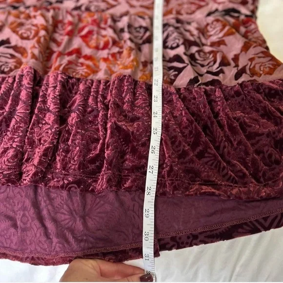 NWT Whimsical Floral Burnout Velvet Peasant Bell Sleeve Blouse Woman's 3XL - Picture 8 of 8